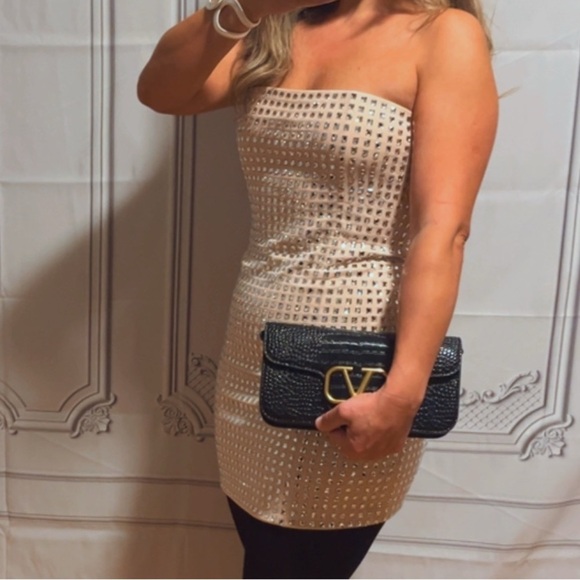 Spring 🌺 VALENTINES DAY 💕 NWT ZARA SHIMMER DRESS SIZE M
🚨FIRM PRICE NO DISCOUNT - Picture 12 of 15